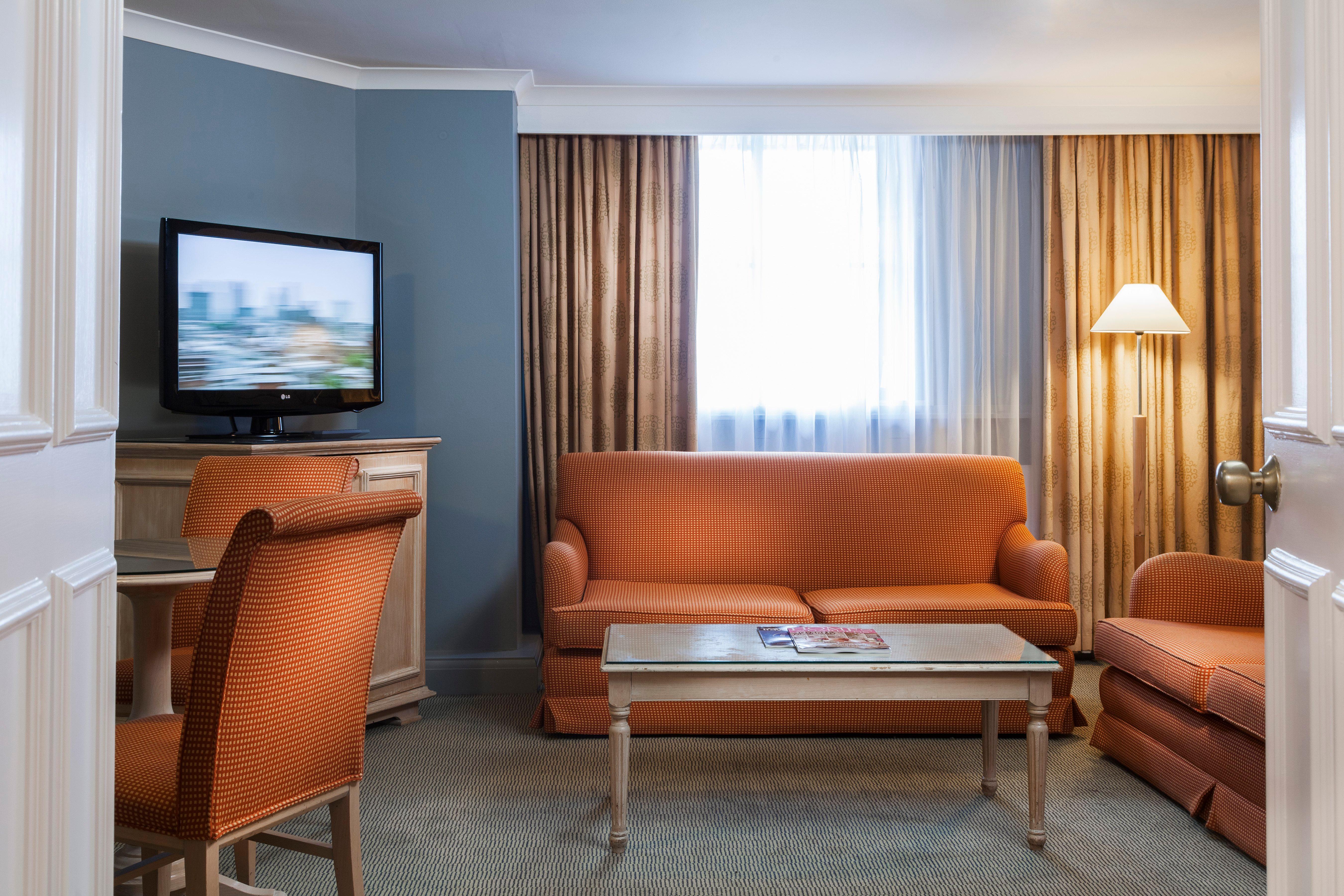 Holiday Inn London Sutton By Ihg Buitenkant foto