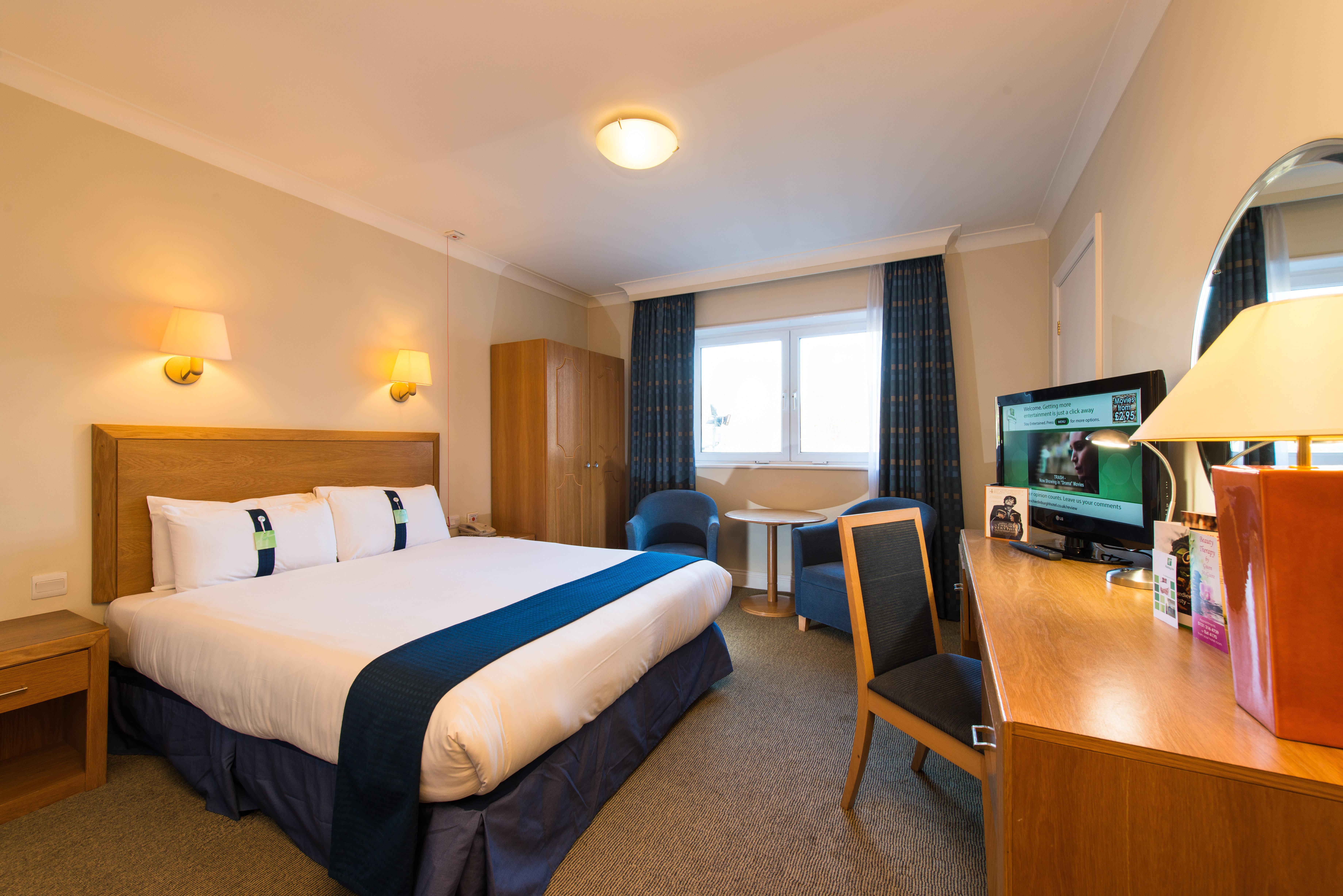 Holiday Inn London Sutton By Ihg Buitenkant foto